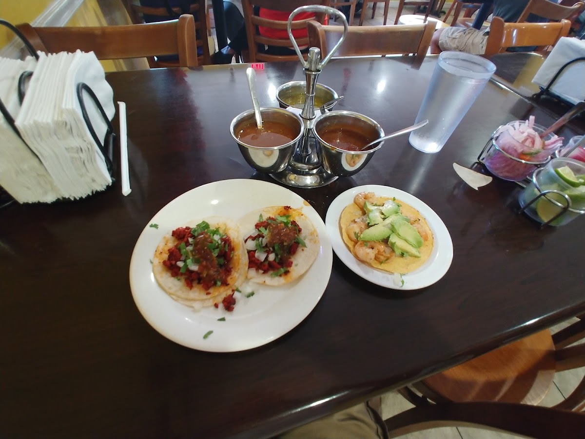 Taqueria San Julian - Photo 6