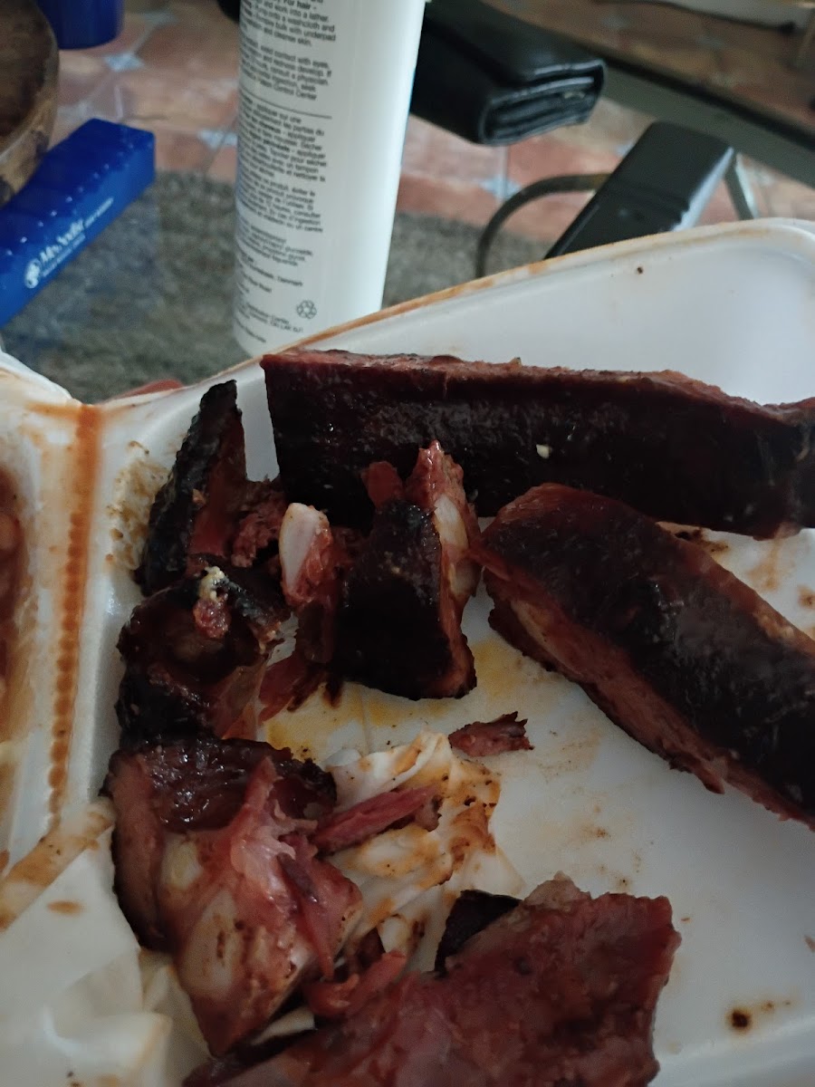Kooly’s BBQ - Photo 9