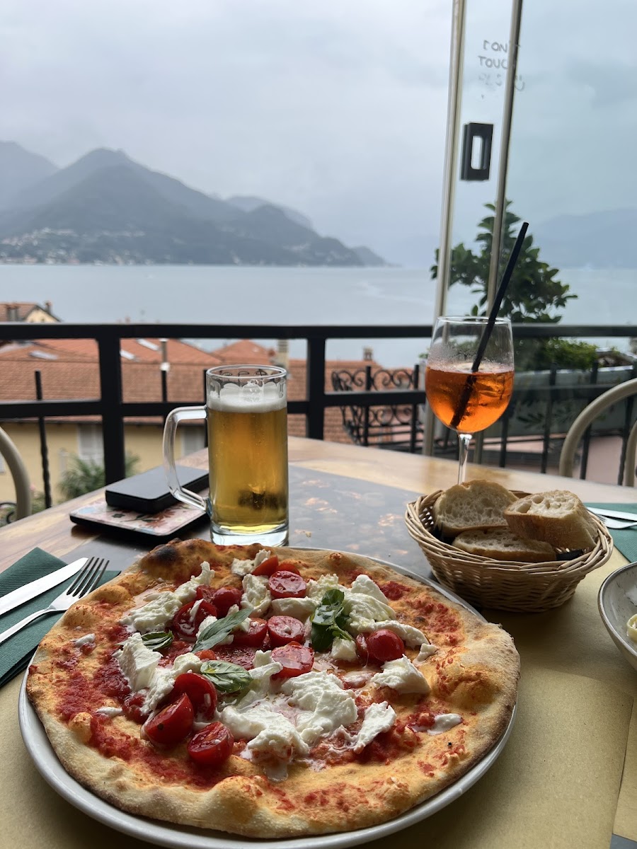 Trattoria Pizzeria Dei Platani - Photo 3