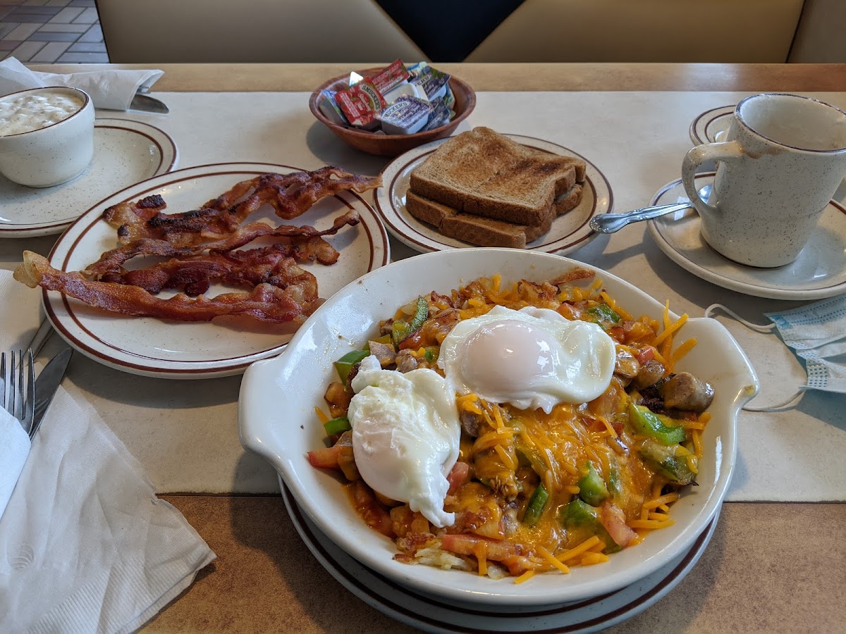 Leo's Country Oven - Photo 1