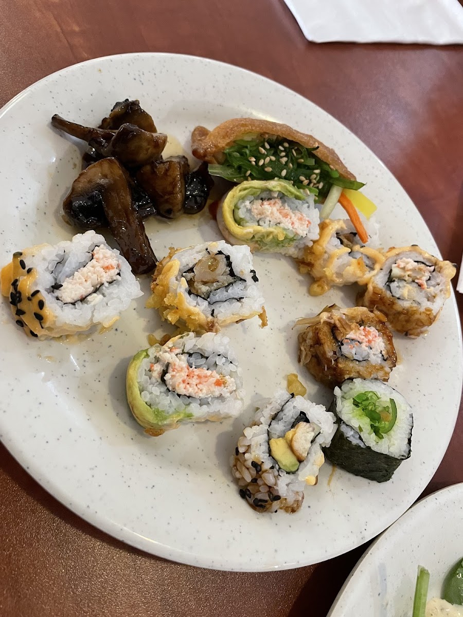 Taste of China Restaurant - Photo 9