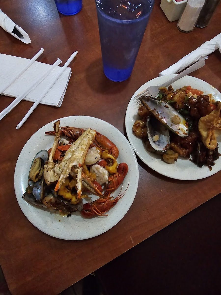 Taste of China Restaurant - Photo 8