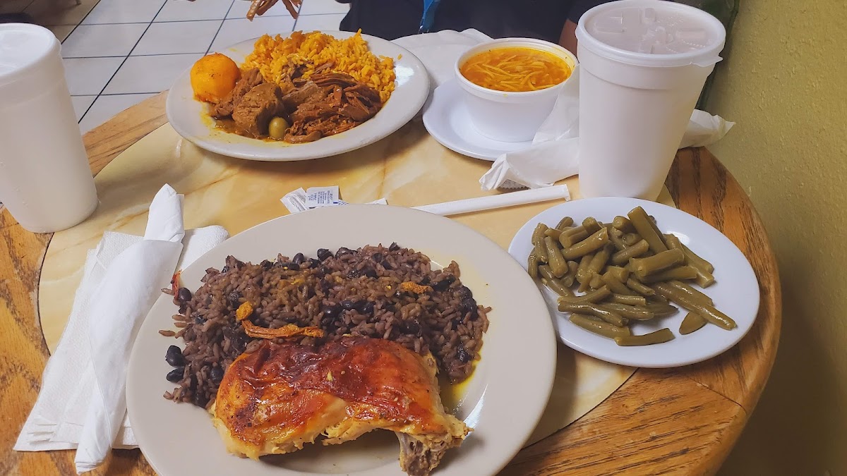 La Bamba Restaurant - Photo 9