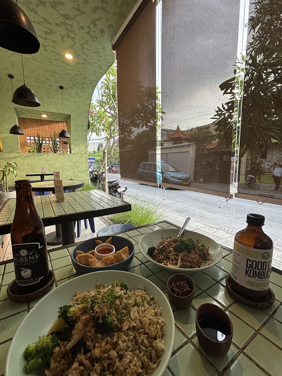 Island Wok Berawa - Photo 8