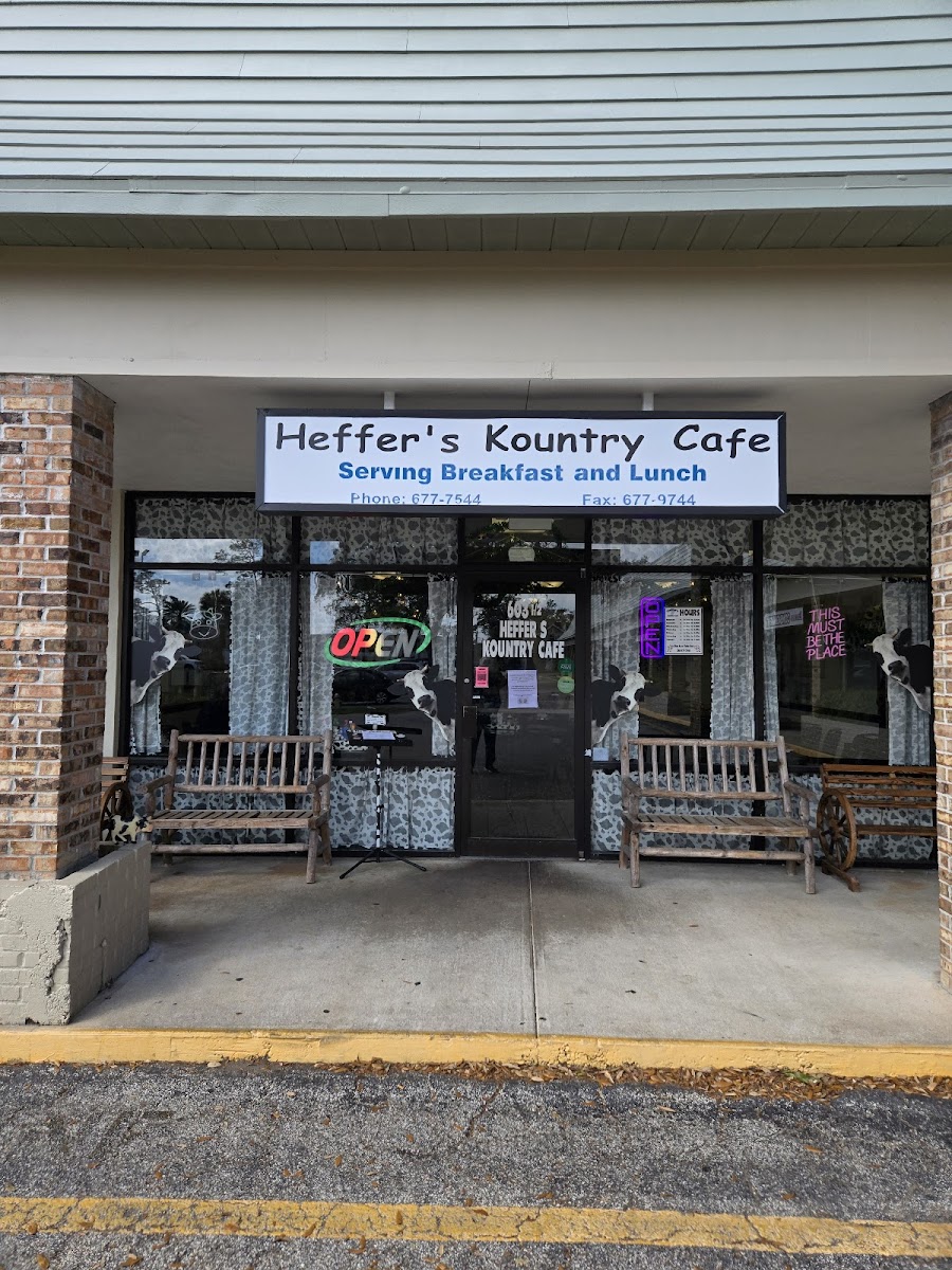 Heffer's Kountry Cafe - Photo 3