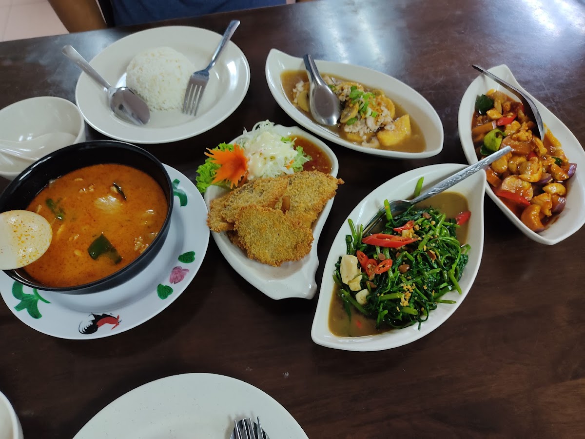 Restoran Warinee Tom Yam - Photo 6