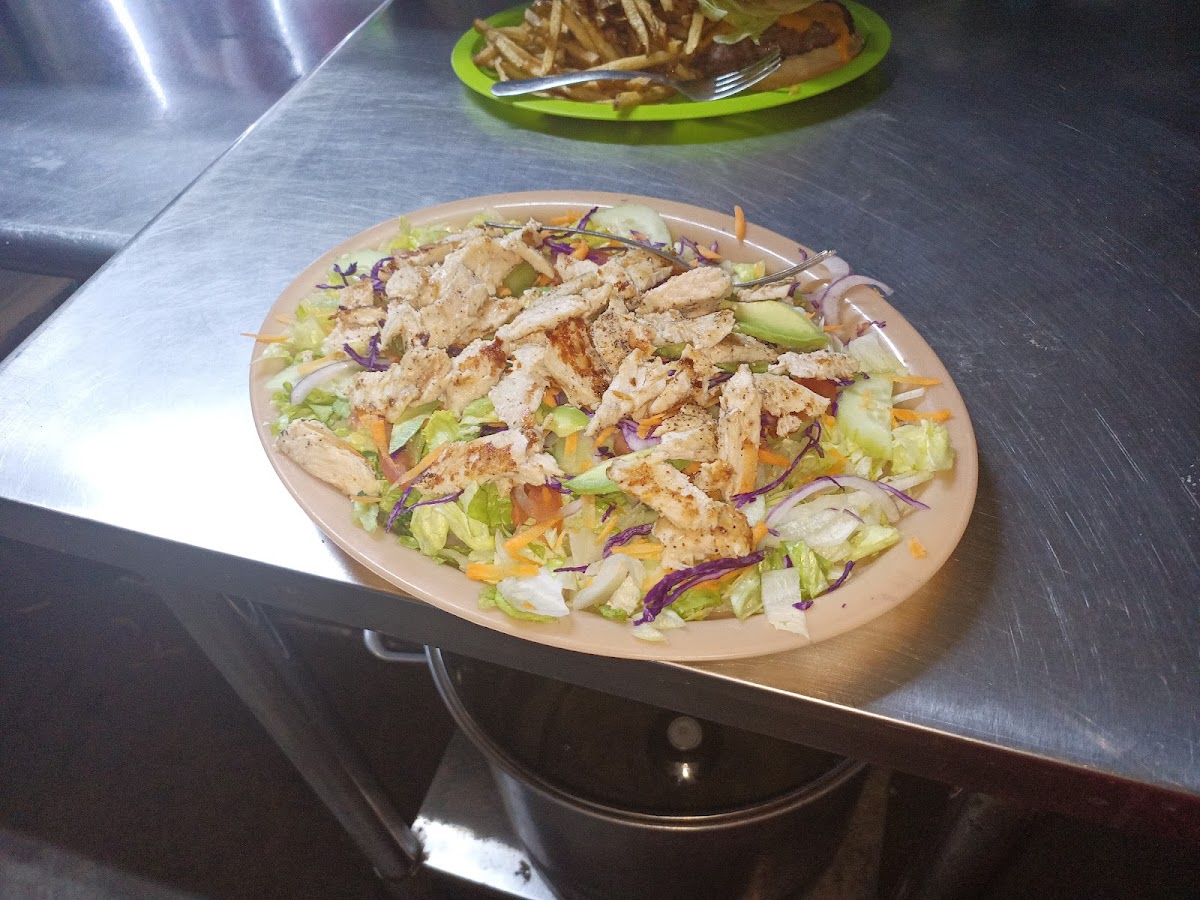 Mariscos La Carretita Express - Photo 9