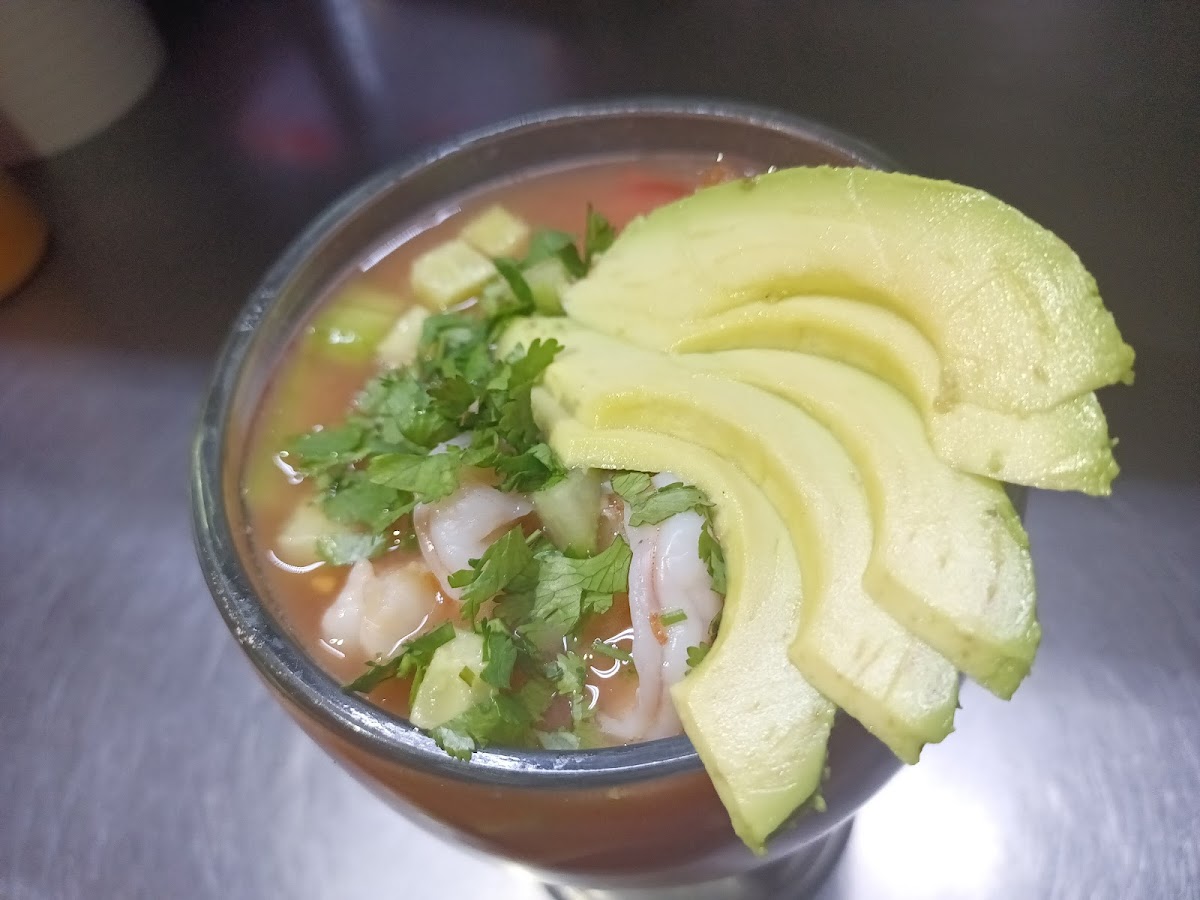 Mariscos La Carretita Express - Photo 4