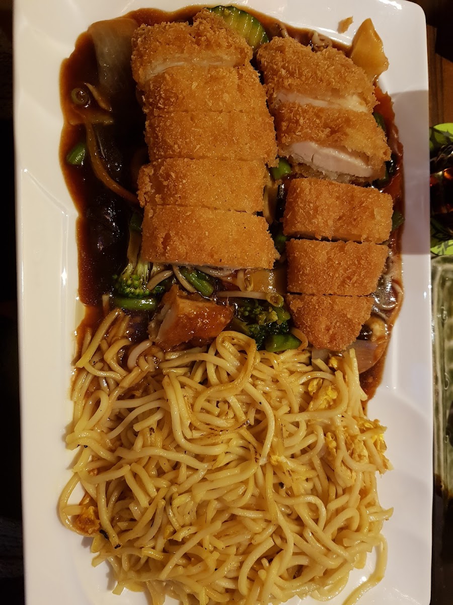 Vuong Asia Küche & Sushi Bar - Photo 9