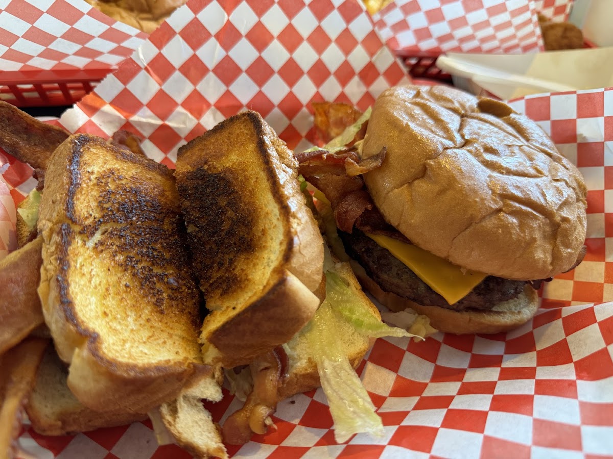 Airways Hamburger - Photo 2