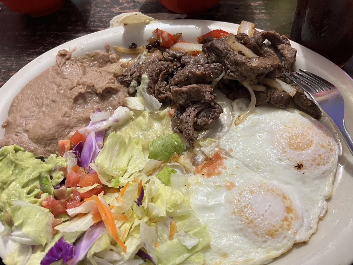 Sunrise Restaurant - Photo 9