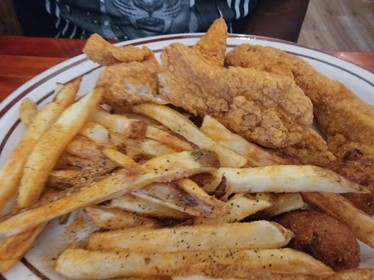 Catfish Corner Abilene - Photo 6