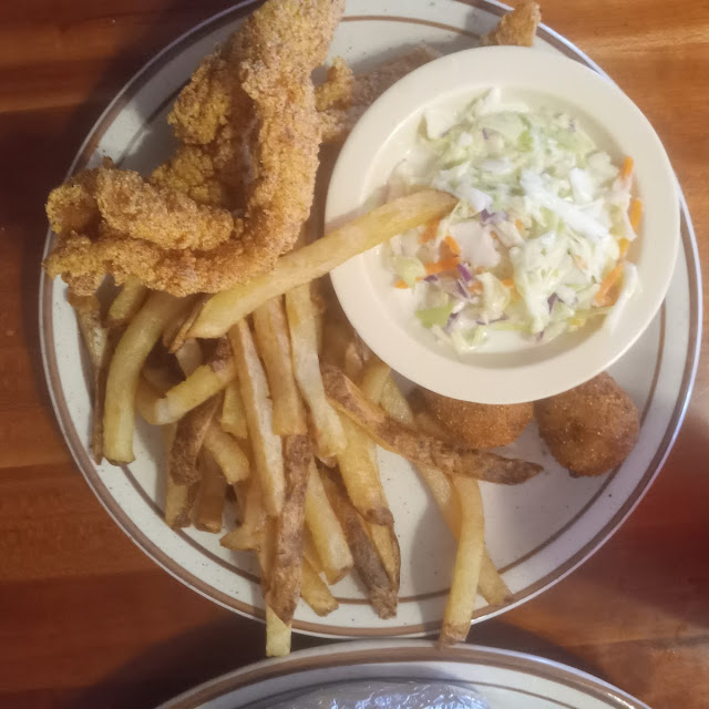 Catfish Plate