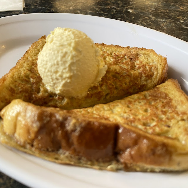 French Toast 2 Eggs Bacon or Sausage