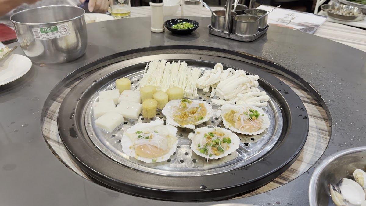 Zheng Xian Ge Restaurant 蒸鮮閣 - Photo 1