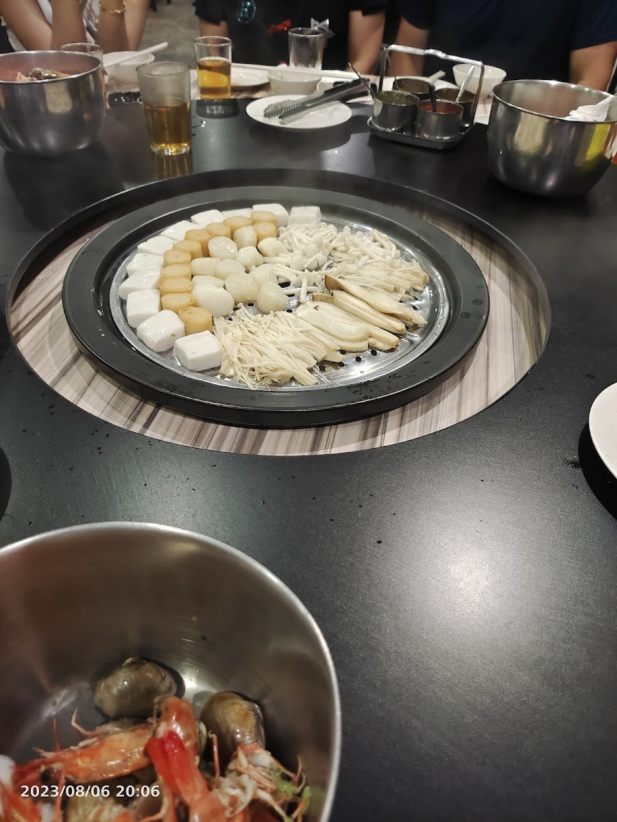 Zheng Xian Ge Restaurant 蒸鮮閣 - Photo 7