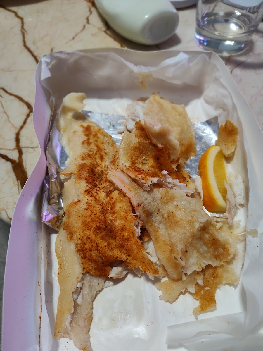 Hello Sharkys Seafood - Photo 6