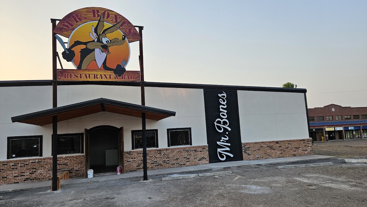 Mr. Bones Restaurant & Bar
