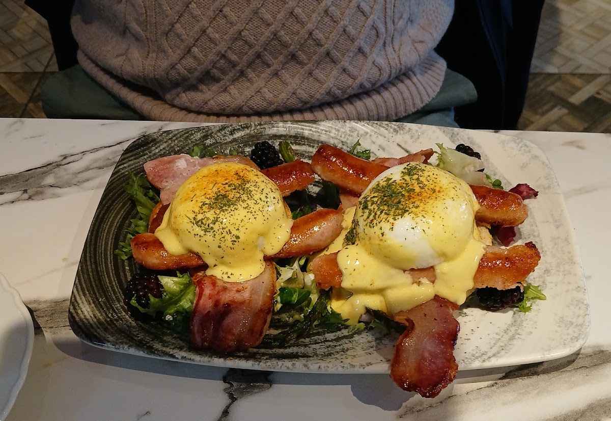 Dilan Cafe Bistro & Wine House - Photo 4