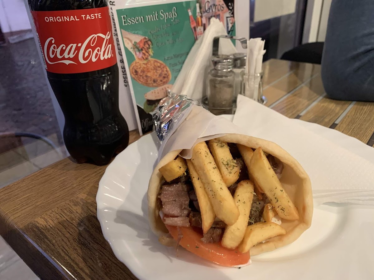Gyros Ecke bei Nikos - Photo 7