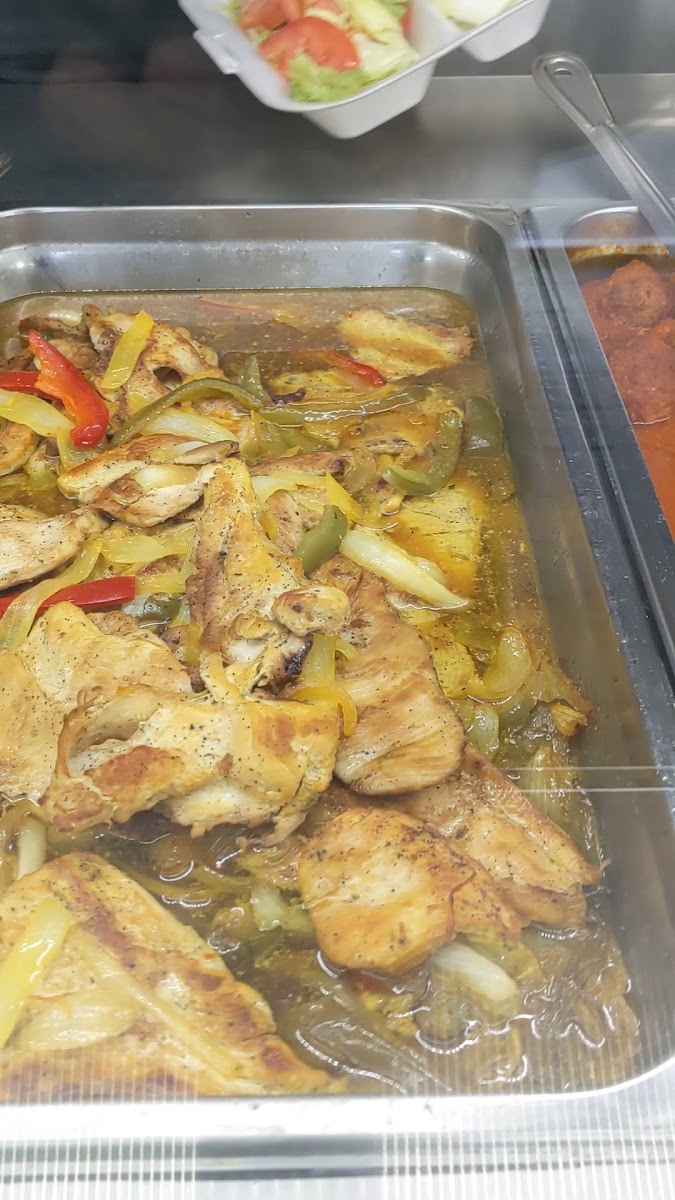 Unidos Restaurant - Photo 1