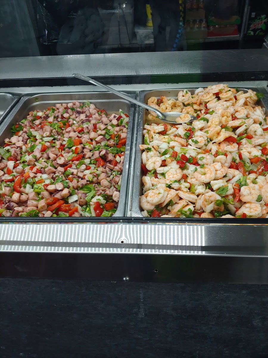 Unidos Restaurant - Photo 4