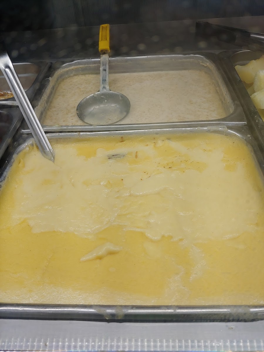 Unidos Restaurant - Photo 5