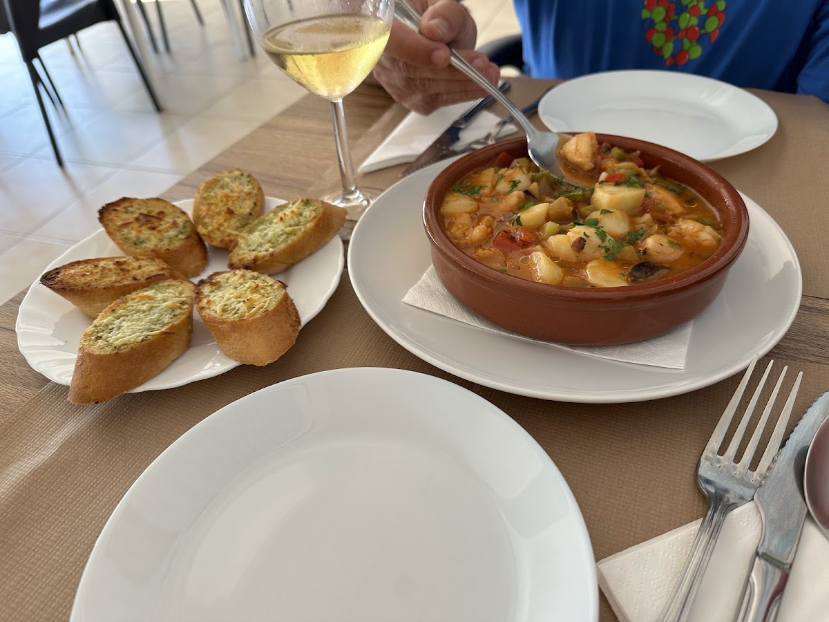 Restaurante El Avda Mar - Photo 1