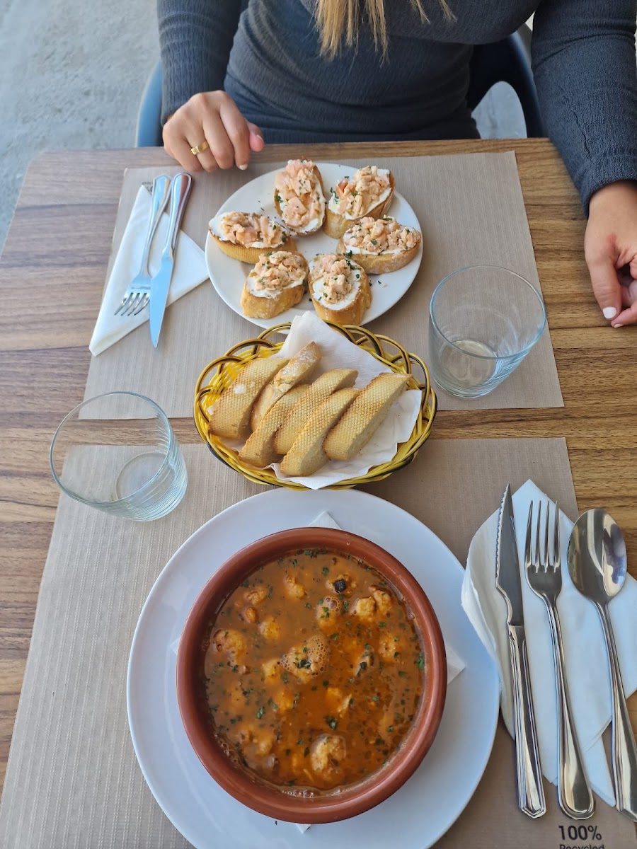 Restaurante El Avda Mar - Photo 2