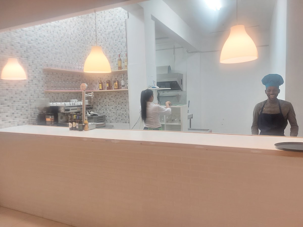 Restaurante El Avda Mar - Photo 3
