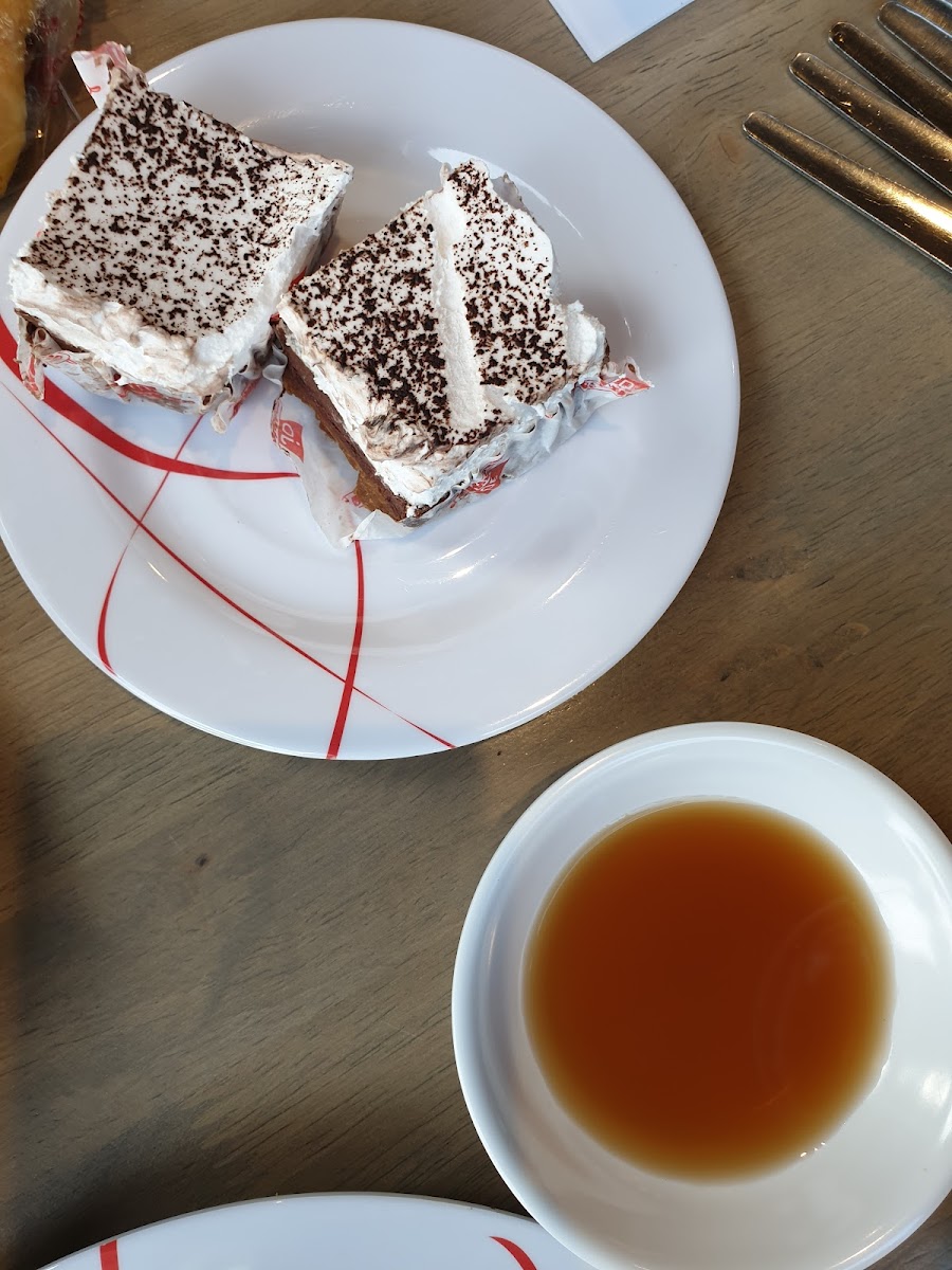 JD bakeshop - Photo 8