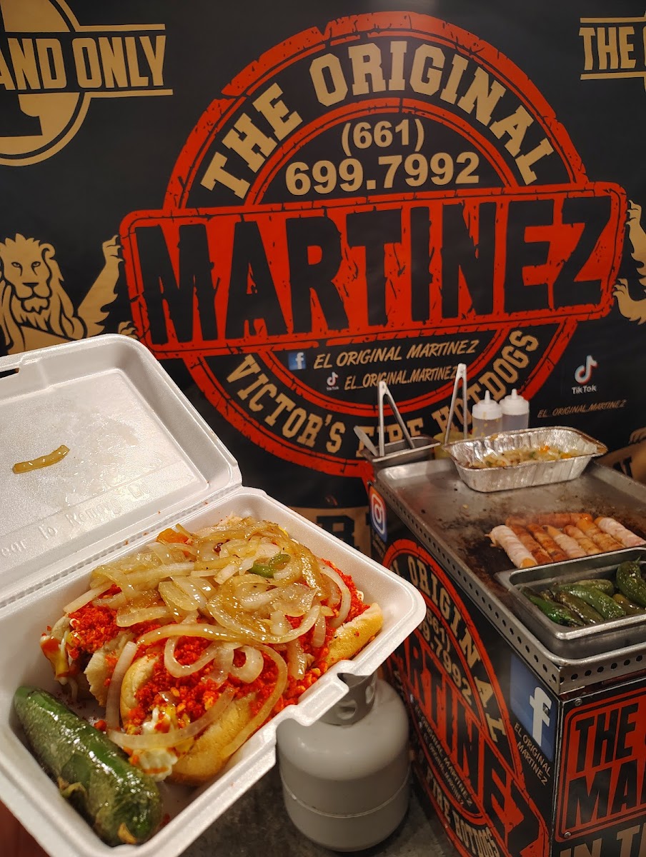 El Original Martinez Hotdogs - Photo 6