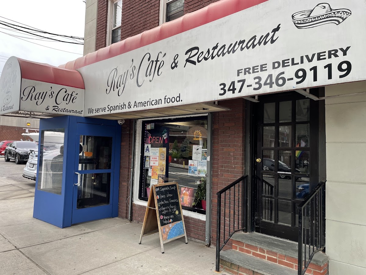 Ray's Café & Restaurant