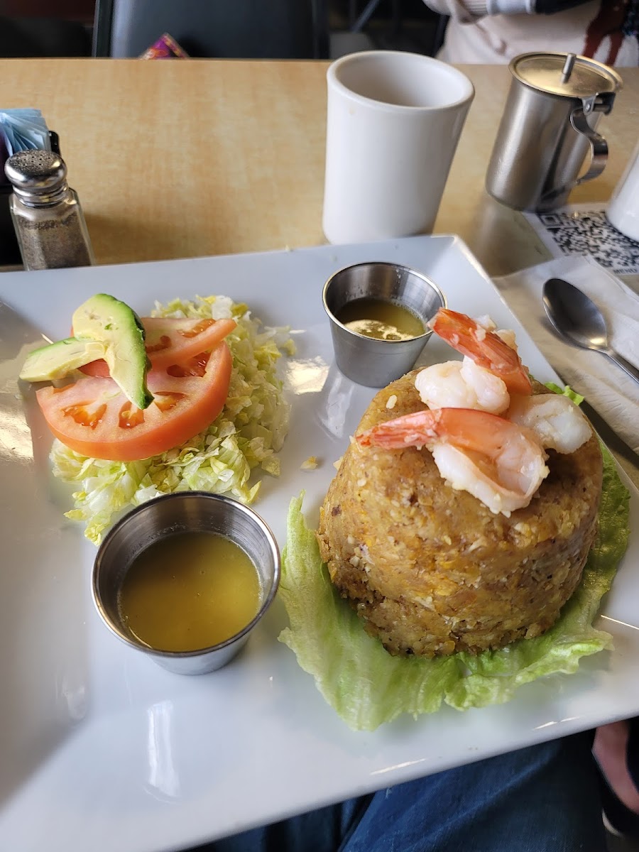 Ray's Café & Restaurant - Photo 4