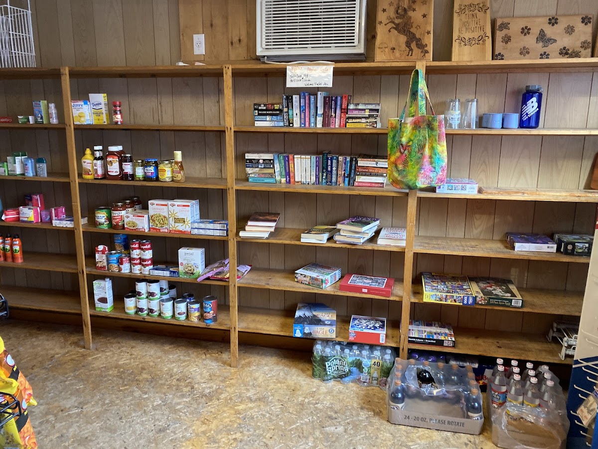 Bob's Place - Photo 3