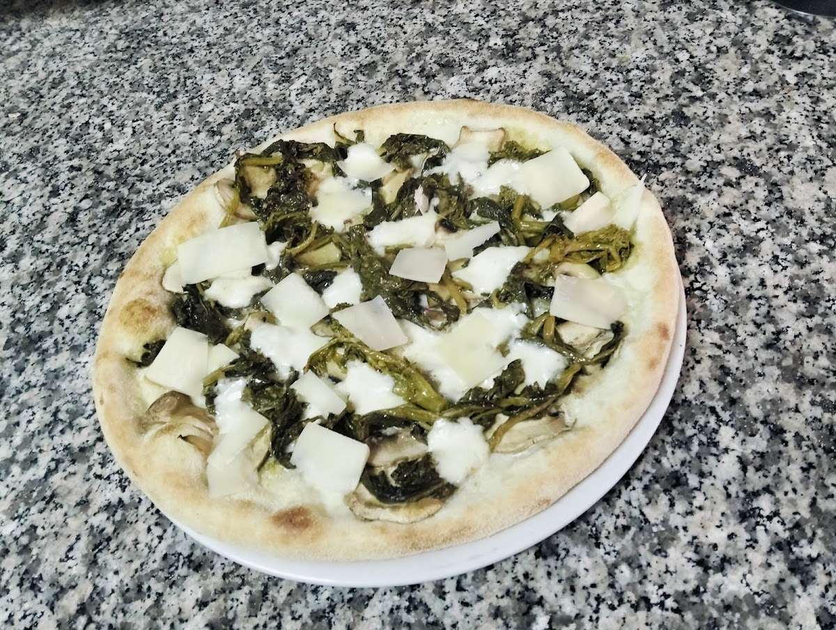 Oscar Pizza & Kebab - Photo 9