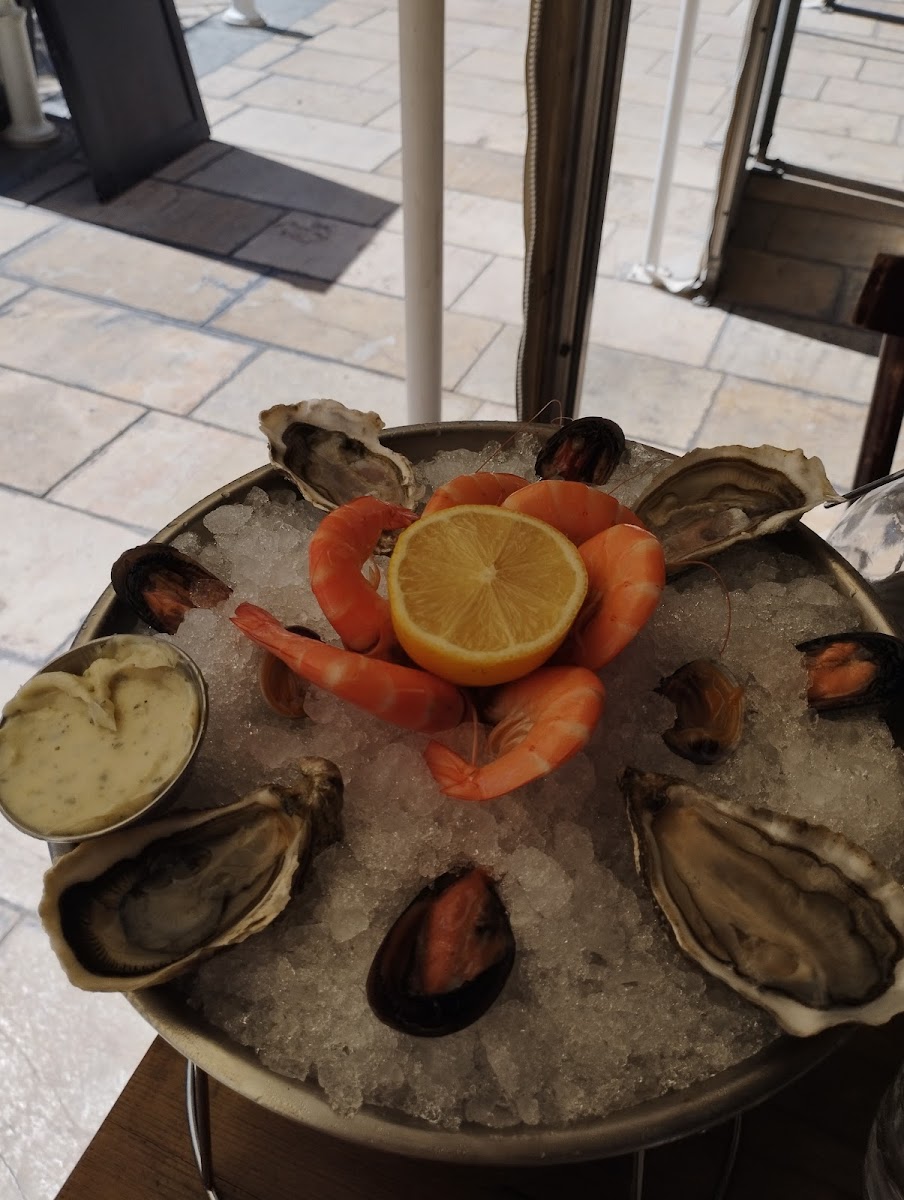 La POISSONNERIE Cote Restaurant - Photo 4