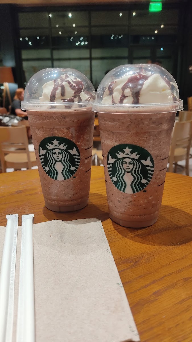 Starbucks™ - Vermosa - Photo 7