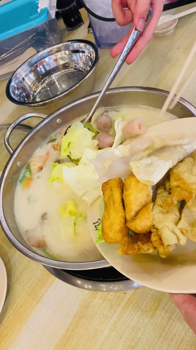 Bee Ho Ho Steamboat (Setia Alam Branch) - Photo 1