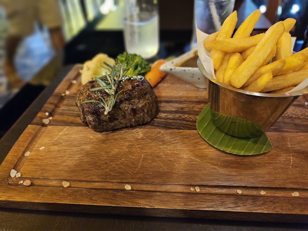 Sweden Restaurant - Photo 2