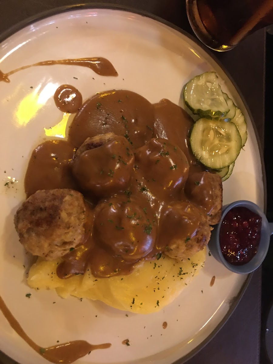 Sweden Restaurant - Photo 4