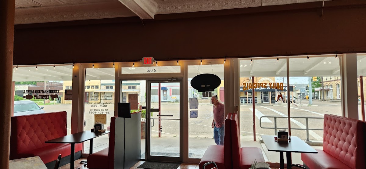 Cuero Seafood and Grill