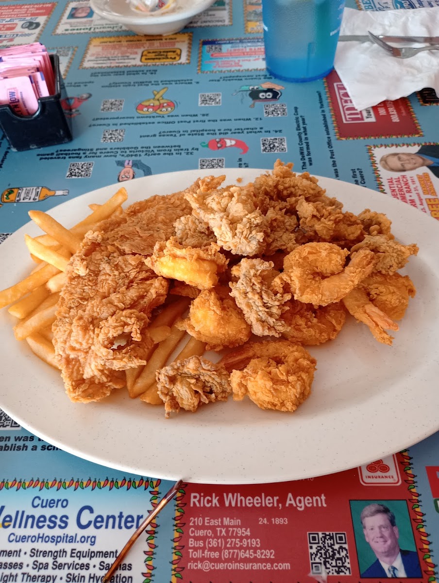 Cuero Seafood and Grill - Photo 1