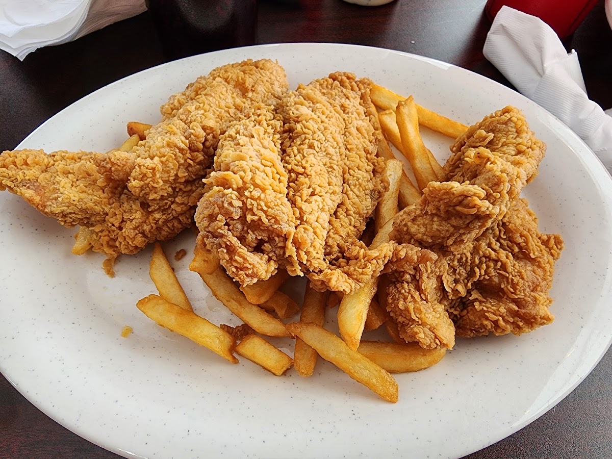 Cuero Seafood and Grill - Photo 8
