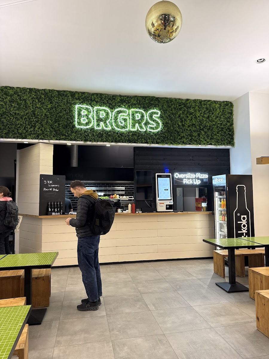 BRGRS. Bio Beef Burger Mitte - Photo 2