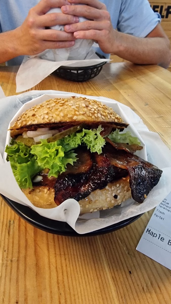 BRGRS. Bio Beef Burger Mitte - Photo 4