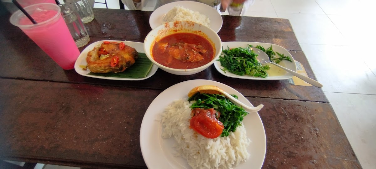 Kedai Makan Mama Iffah - Photo 9