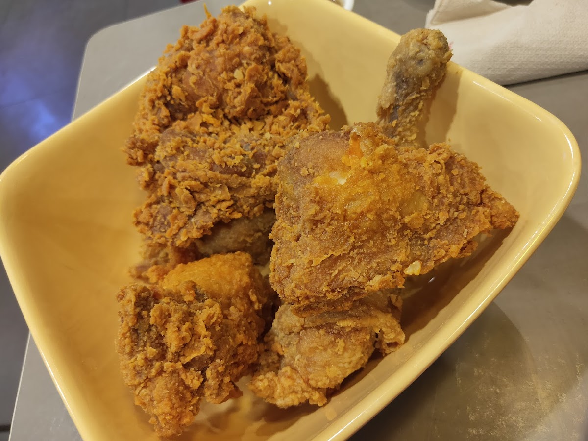 Jollibee - Nova Square Mall - Photo 3