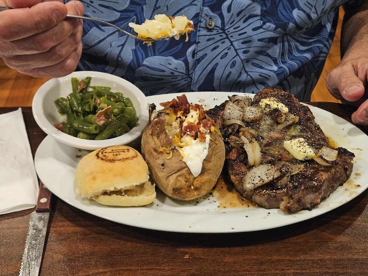 TJ’s Steakhouse & Tavern, LLC - Photo 4