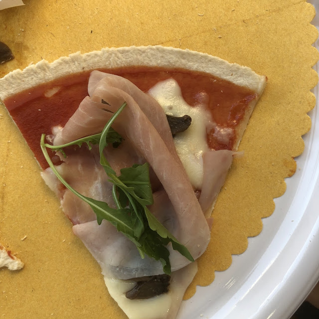 Ekelhafte Pizza